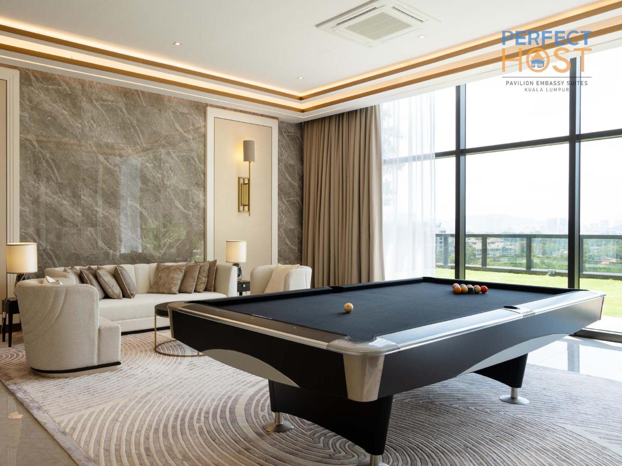Pavilion Embassy Suites Kl By Perfect Host クアラルンプール エクステリア 写真